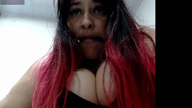 Snapshot of amydeepqueen chatting on January 31, 2025, 1:45 pm amydeepqueen online show from January 31, 2025, 1:45 pm