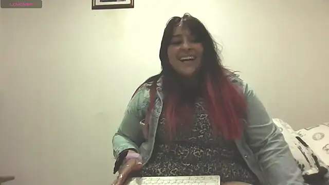 Snapshot of amydeepqueen chatting on February 26, 2025, 10:58 am amydeepqueen online show from February 26, 2025, 10:58 am