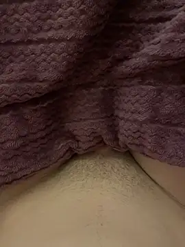 Snapshot of Meeedooo69 chatting on January 19, 2026, 6:28 am Meeedooo69 online show from January 19, 2026, 6:28 am