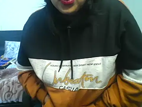 Snapshot of BIG_HEARTED chatting on February 14, 2025, 6:34 am BIG HEARTED online show from February 14, 2025, 6:34 am