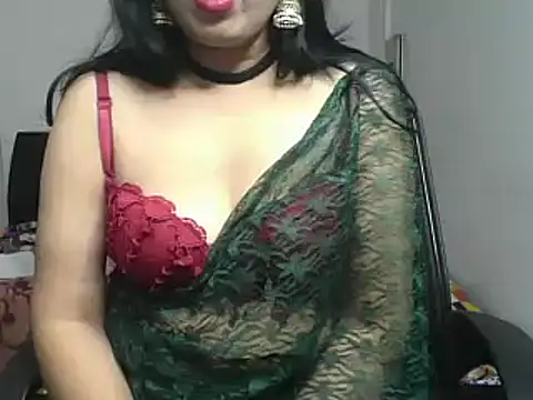 Snapshot of BIG_HEARTED chatting on February 16, 2025, 6:43 pm BIG HEARTED online show from February 16, 2025, 6:43 pm