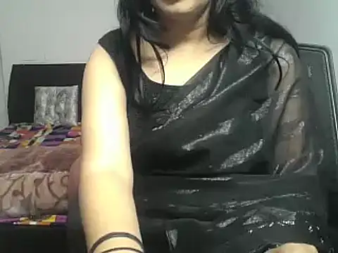 Snapshot of BIG_HEARTED chatting on February 19, 2025, 9:14 pm BIG HEARTED online show from February 19, 2025, 9:14 pm