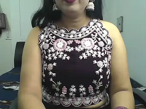 Snapshot of BIG_HEARTED chatting on October 20, 2025, 5:57 pm BIG HEARTED online show from October 20, 2025, 5:57 pm