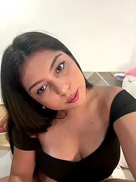 Snapshot of Maii_chan chatting on September 19, 2025, 4:47 am Maii chan online show from September 19, 2025, 4:47 am