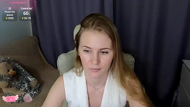 IsabelAllen online show from December 9, 2024, 1:45 pm