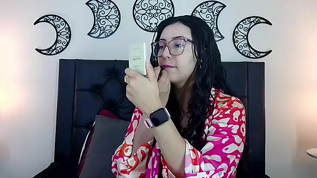 EvoletFMK online show from February 2, 2026, 5:44 pm