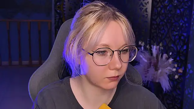 Snapshot of NancyMartinez chatting on January 11, 2025, 8:11 am NancyMartinez online show from January 11, 2025, 8:11 am