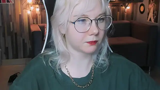 Snapshot of NancyMartinez chatting on February 5, 2025, 11:12 am NancyMartinez online show from February 5, 2025, 11:12 am