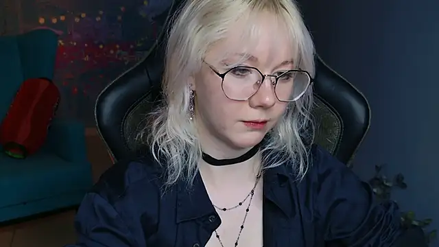 Snapshot of NancyMartinez chatting on February 21, 2025, 8:18 am NancyMartinez online show from February 21, 2025, 8:18 am