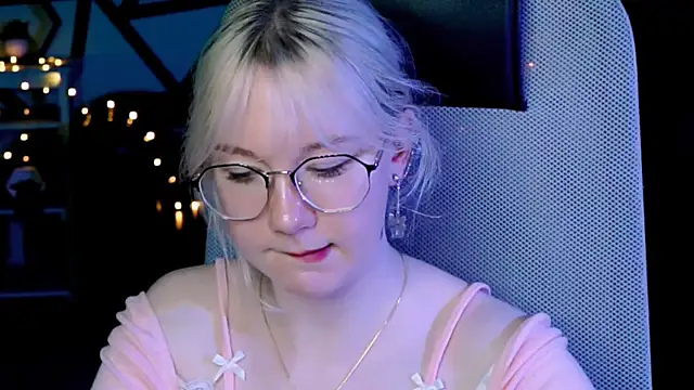 Snapshot of NancyMartinez chatting on March 13, 2025, 4:23 pm NancyMartinez online show from March 13, 2025, 4:23 pm