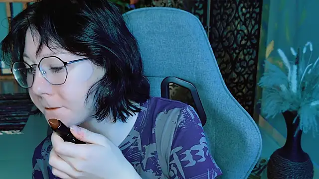 Snapshot of NancyMartinez chatting on October 8, 2025, 5:05 am NancyMartinez online show from October 8, 2025, 5:05 am