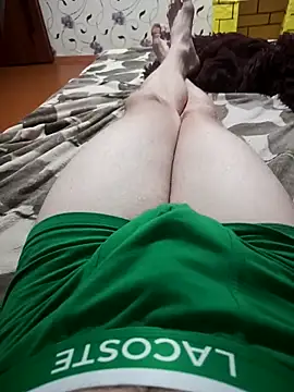 Snapshot of red_red00 chatting on March 9, 2025, 7:59 pm red red00 online show from March 9, 2025, 7:59 pm