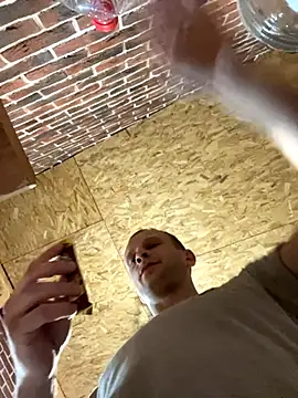 Snapshot of red_red00 chatting on November 7, 2025, 4:07 pm red red00 online show from November 7, 2025, 4:07 pm