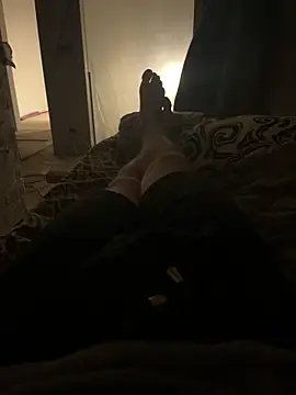 red red00 online show from November 14, 2025, 3:55 pm