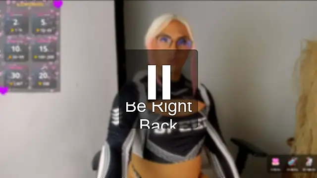 Snapshot of -Sofii_ chatting on February 18, 2025, 10:36 pm -Sofii online show from February 18, 2025, 10:36 pm