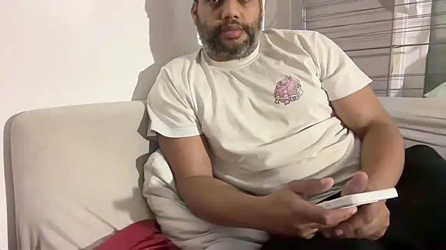 AbsolutMouuah online show from May 19, 2026, 11:22 pm
