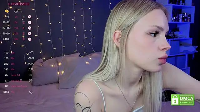 Snapshot of aneta_alisha chatting on November 17, 2025, 1:17 pm aneta alisha online show from November 17, 2025, 1:17 pm