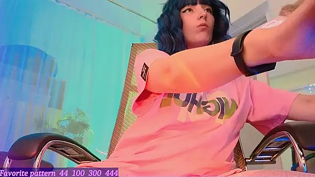 Toxic Ellies online show from July 12, 2026, 3:58 pm