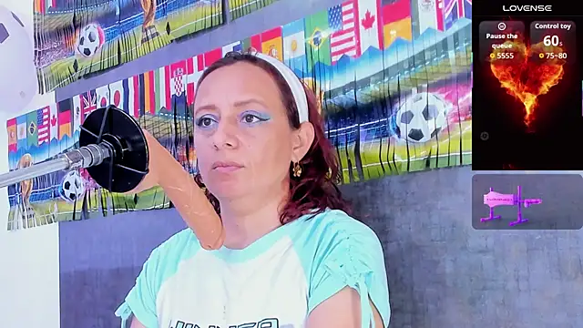 Snapshot of Issys_milf chatting on June 21, 2026, 11:57 am Issys milf online show from June 21, 2026, 11:57 am