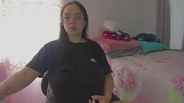 HARLEYNAPIER online show from March 16, 2026, 8:57 pm