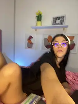 Snapshot of sofi_cute01 chatting on January 17, 2025, 7:30 am sofi cute01 online show from January 17, 2025, 7:30 am