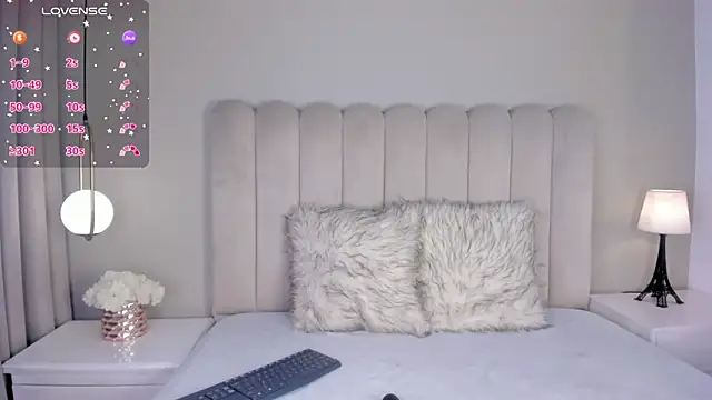 Snapshot of atenea_roberts chatting on September 16, 2025, 5:36 pm atenea roberts online show from September 16, 2025, 5:36 pm