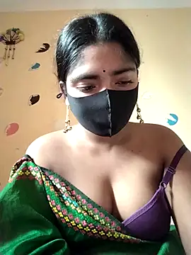 Lina-Rose online show from September 18, 2025, 2:13 am