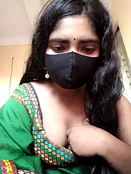 Lina-Rose online show from September 30, 2025, 1:32 am