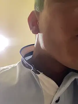 Snapshot of Onel9701 chatting on February 22, 2026, 2:59 pm Onel9701 online show from February 22, 2026, 2:59 pm