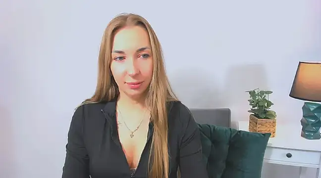 Snapshot of AriaDesire chatting on March 8, 2025, 7:16 am AriaDesire online show from March 8, 2025, 7:16 am