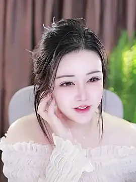 Qiaoqiao  online show from January 31, 2025, 7:08 pm
