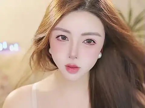 Qiaoqiao  online show from June 5, 2026, 4:13 pm
