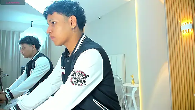 Snapshot of axel_ps chatting on September 14, 2025, 4:33 am axel ps online show from September 14, 2025, 4:33 am