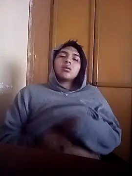 Snapshot of LoganFinds chatting on November 11, 2025, 6:30 pm LoganFinds online show from November 11, 2025, 6:30 pm