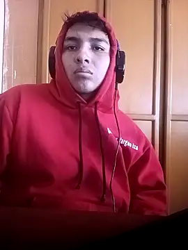 Snapshot of LoganFinds chatting on November 12, 2025, 5:02 pm LoganFinds online show from November 12, 2025, 5:02 pm