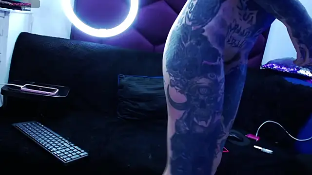 TyphoidMary online show from February 19, 2025, 10:42 pm