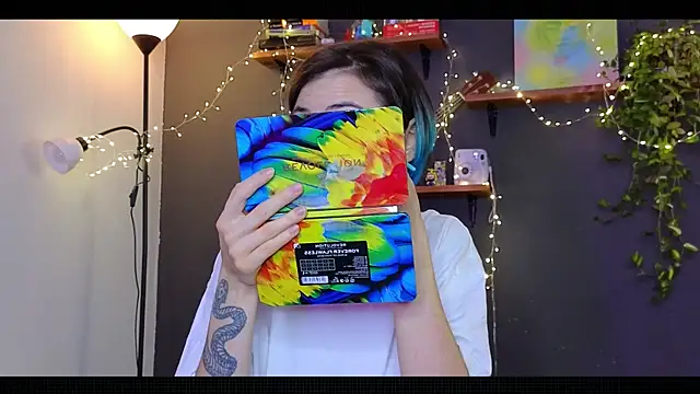 Snapshot of alicekiit chatting on December 20, 2024, 3:36 am alicekiit online show from December 20, 2024, 3:36 am