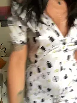 GrlAlice online show from January 27, 2025, 3:18 pm