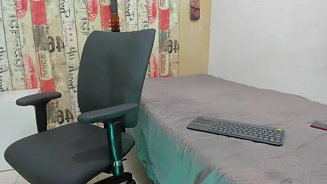 Andrey u92 online show from February 7, 2025, 4:37 am