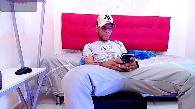 Andrey u92 online show from October 31, 2025, 8:10 pm