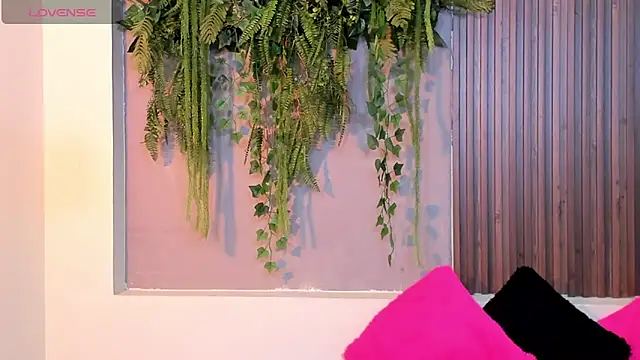 Snapshot of AmyBarton02 chatting on September 29, 2025, 4:01 pm AmyBarton02 online show from September 29, 2025, 4:01 pm