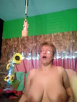 Snapshot of Isabelle_Lov18 chatting on January 3, 2025, 8:00 am Isabelle Lov18 online show from January 3, 2025, 8:00 am