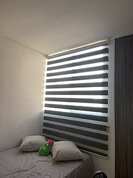 AmmyCollinsW online show from December 8, 2024, 7:32 pm