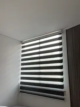 AmmyCollinsW online show from December 13, 2024, 9:09 pm