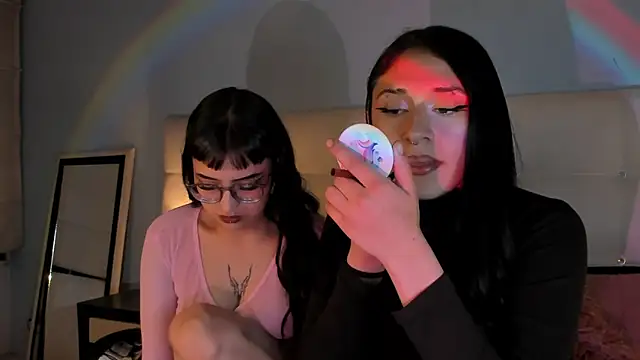 Snapshot of Cintya_Kros chatting on September 13, 2025, 4:34 am Cintya Kros online show from September 13, 2025, 4:34 am