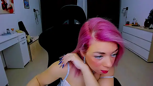 littleSiyfairy online show from December 2, 2024, 3:26 am