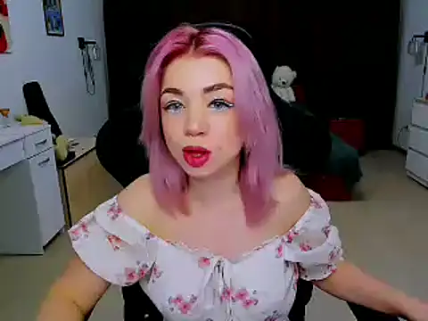 littleSiyfairy online show from December 4, 2024, 7:06 am