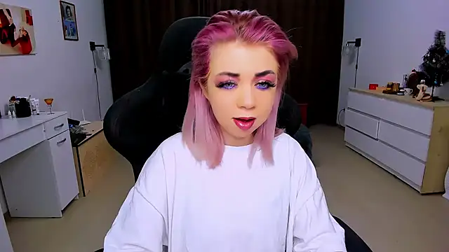 littleSiyfairy online show from January 7, 2025, 3:57 am