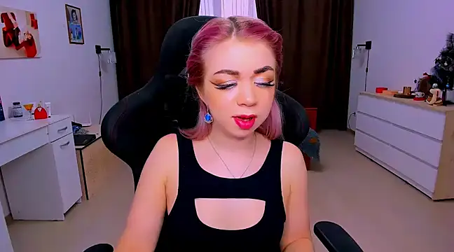 littleSiyfairy online show from January 14, 2025, 7:17 am