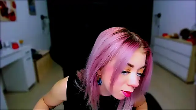 littleSiyfairy online show from January 20, 2025, 6:31 am